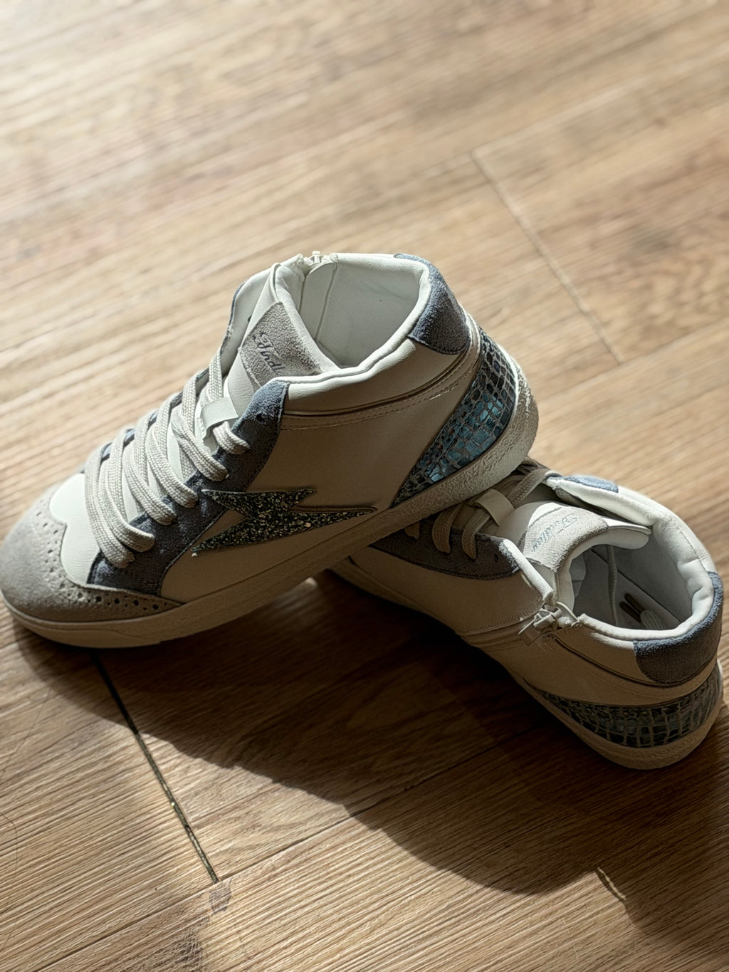 Baskets montantes bleues claires